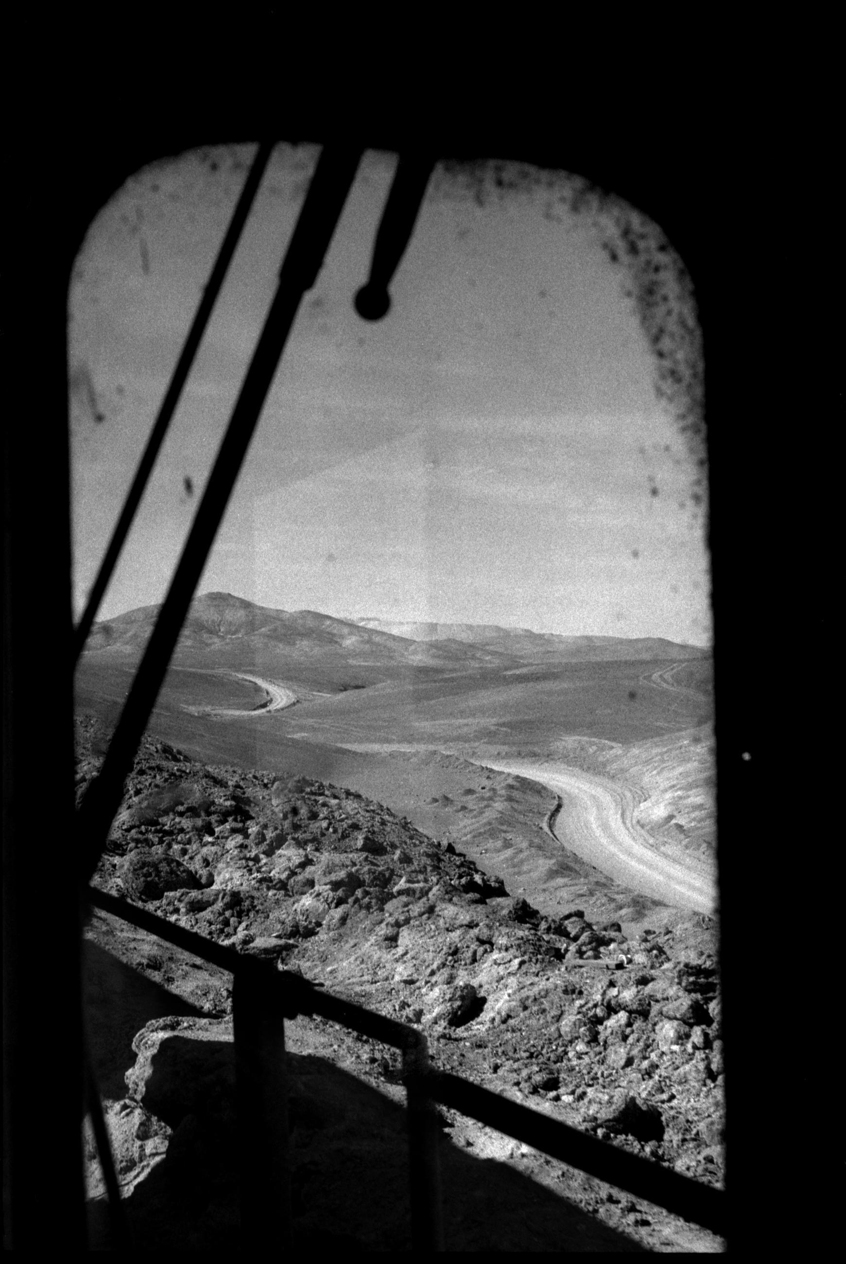 Un train de marchandise dans le désert d'Atacama au Chili en 1998