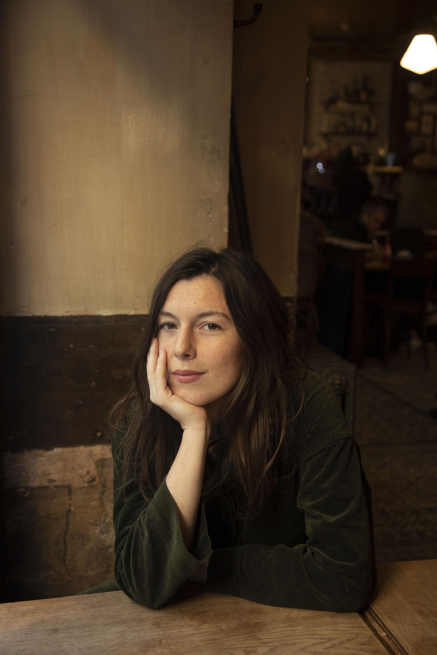 Portrait Louise Chevillote Carole Bellaïche