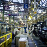 HELLE_EXPOPEUGEOT_001