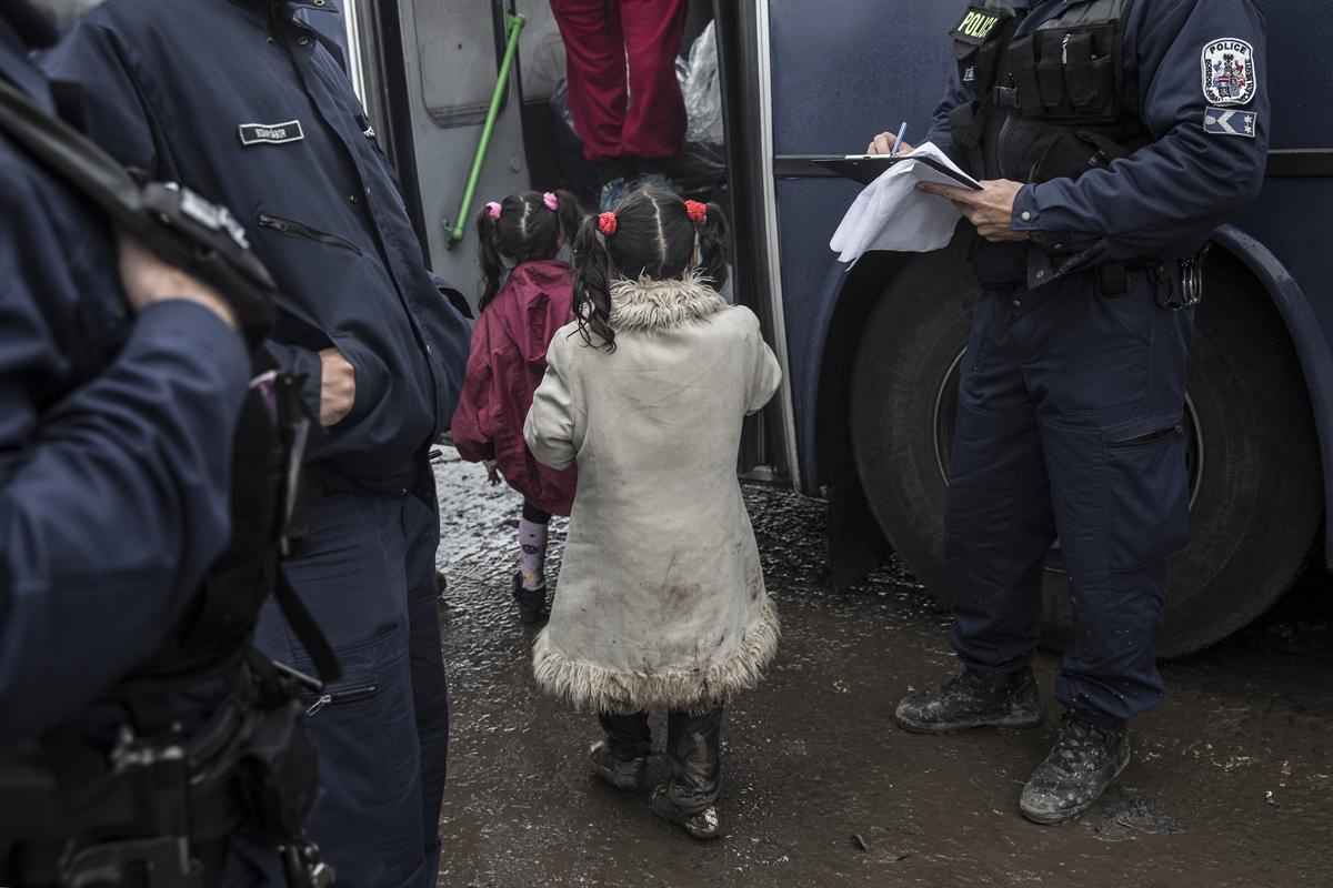 PORNECZI_REFUGIES_016