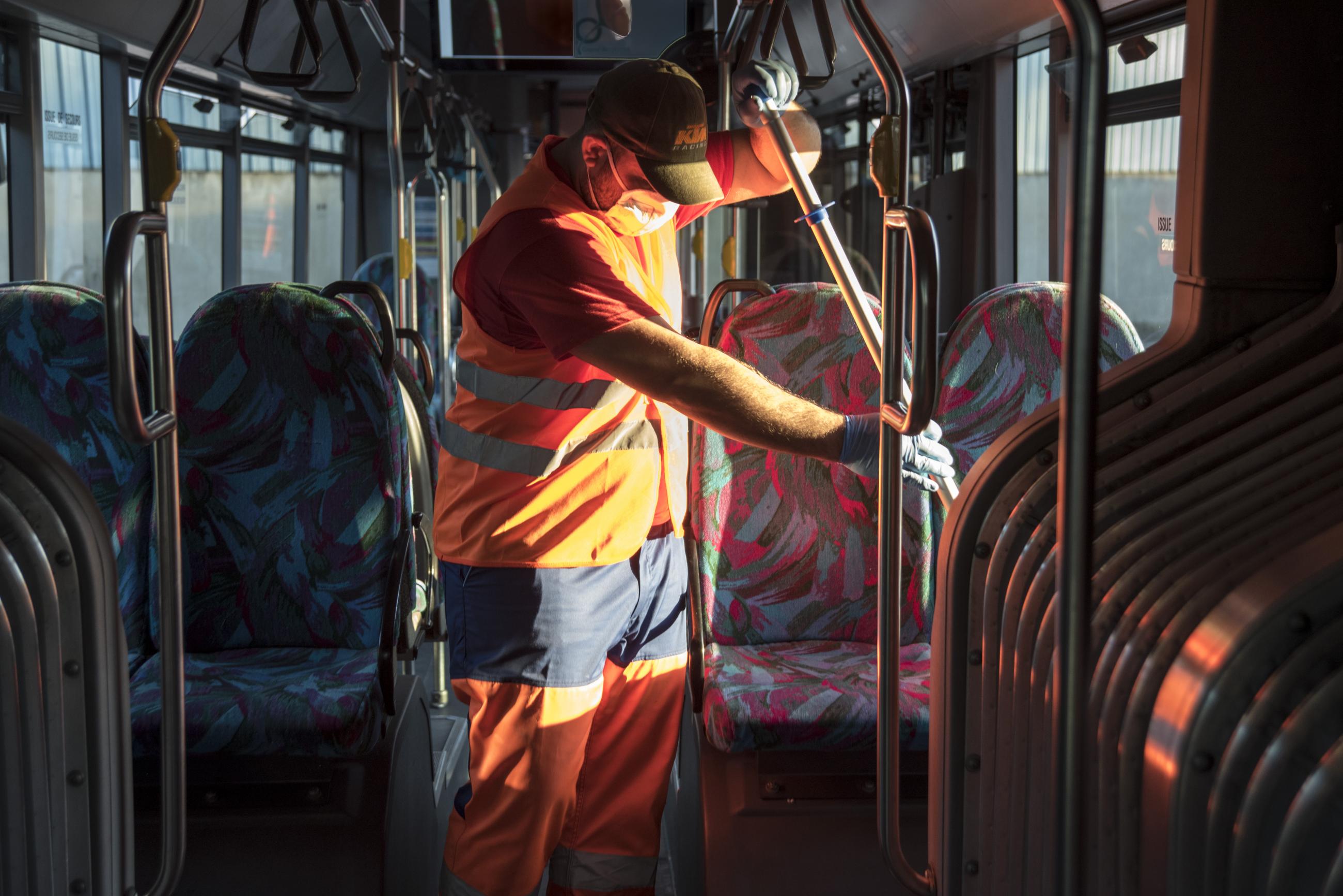 Les essentiels invisibles