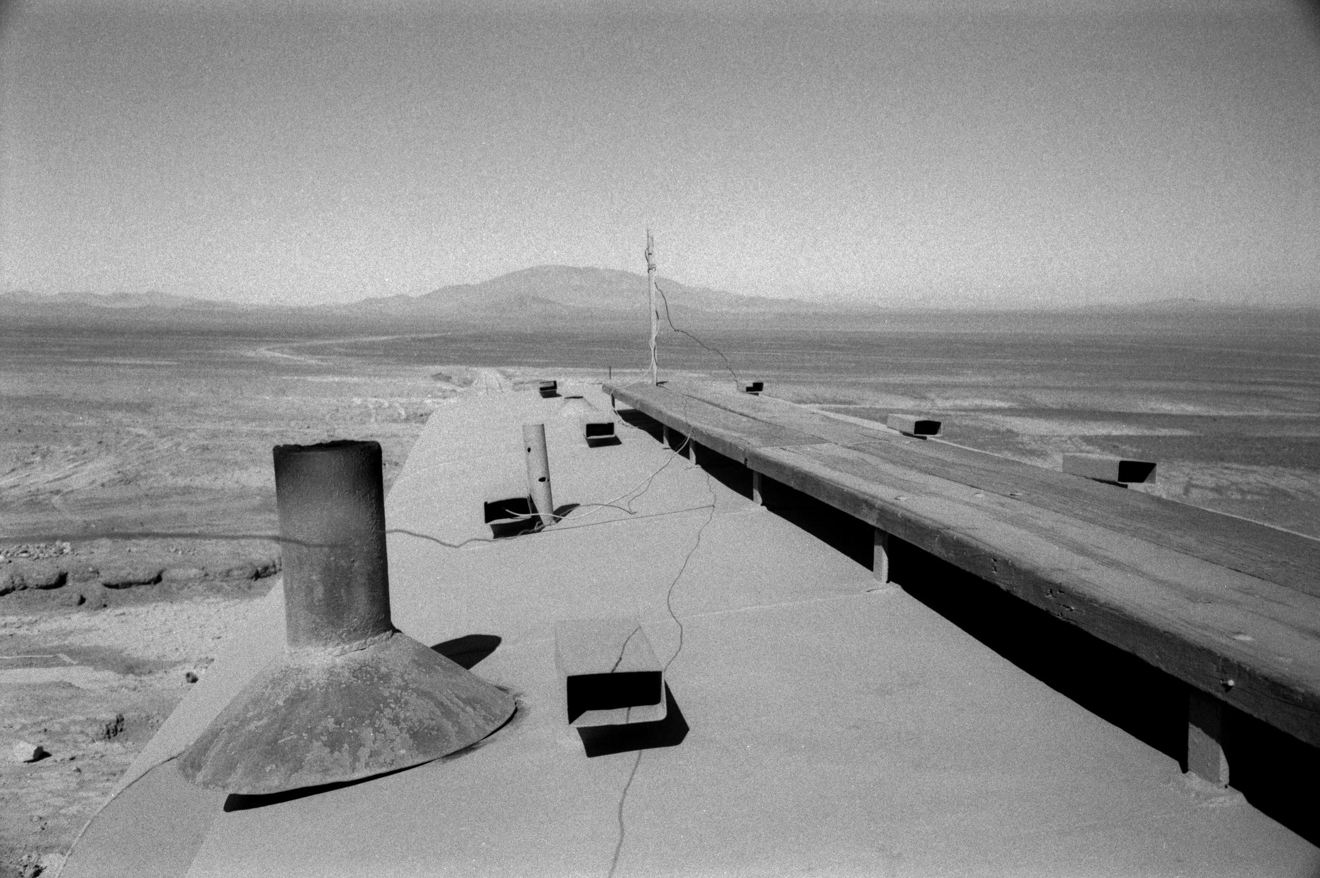 Un train de marchandise dans le désert d'Atacama au Chili en 1998
