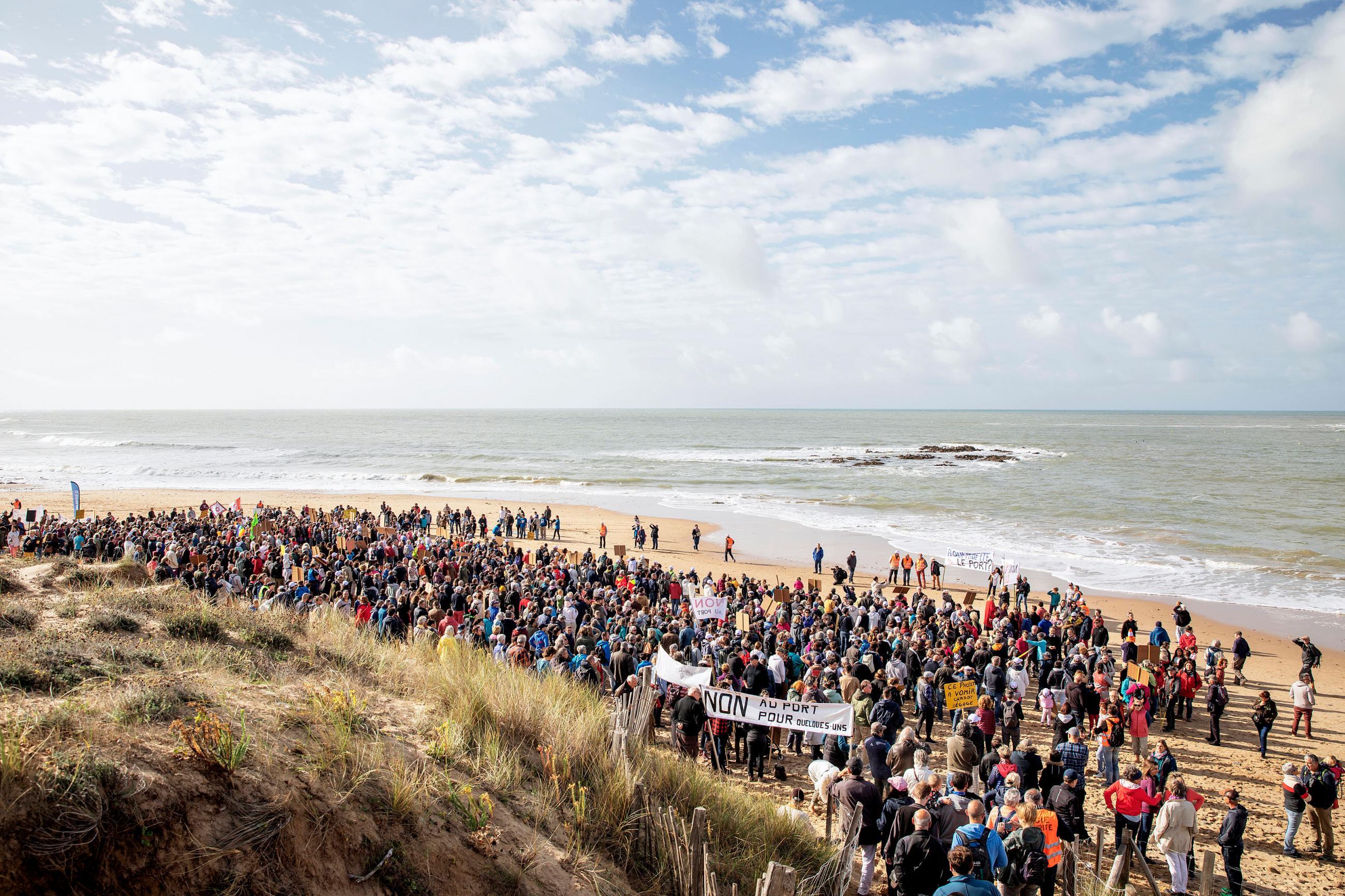 A contre-courant Mélanie Bahuon