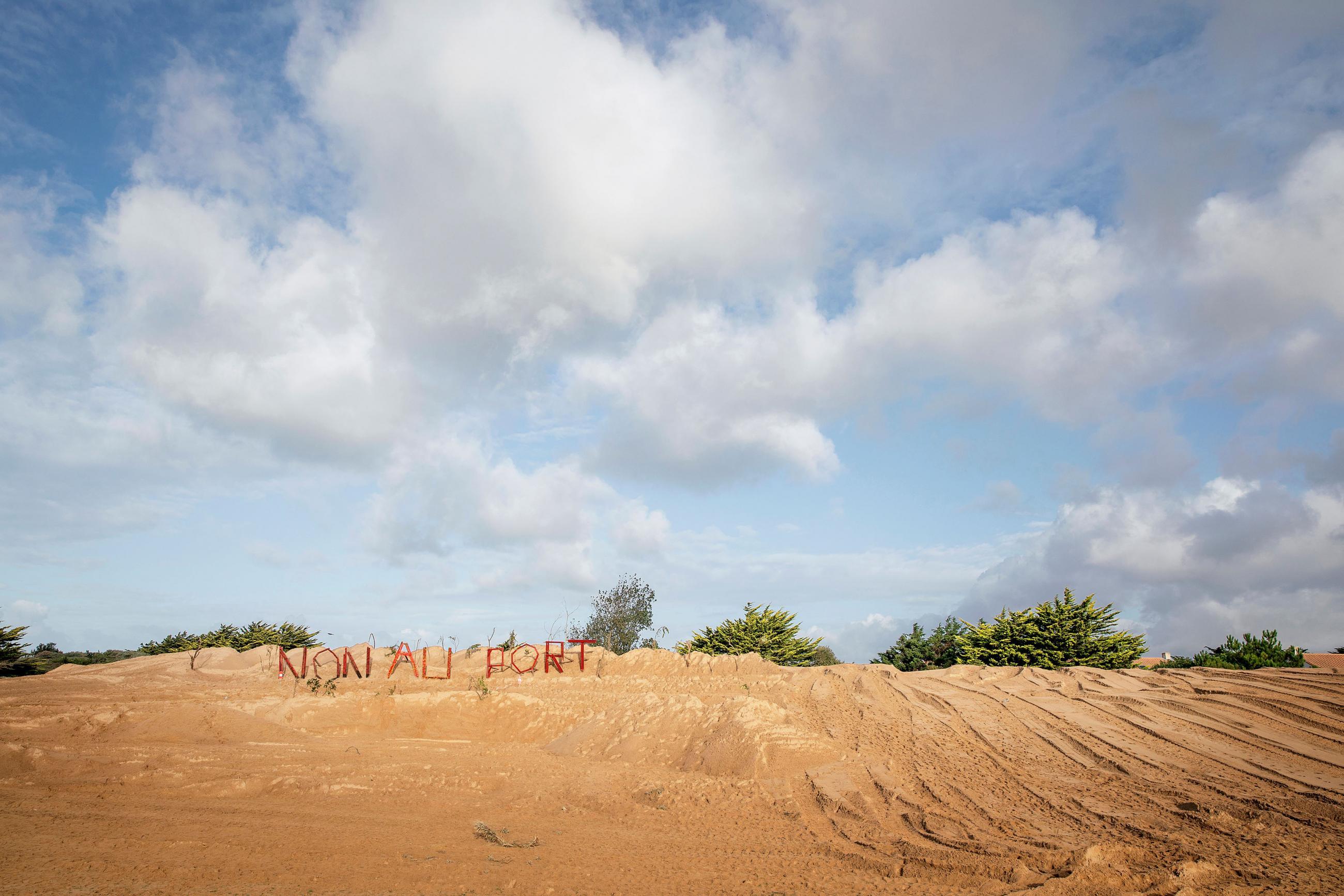 A contre-courant Mélanie Bahuon