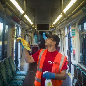 Les essentiels invisibles